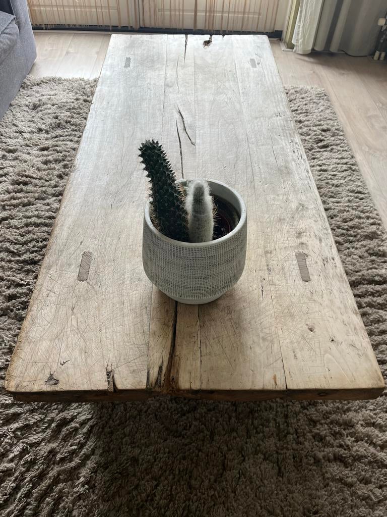 Oude landelijke salontafel - 145x62x40 cm, Huis en Inrichting, Tafels | Salontafels, Ophalen, 50 tot 100 cm, 100 tot 150 cm, Zo goed als nieuw