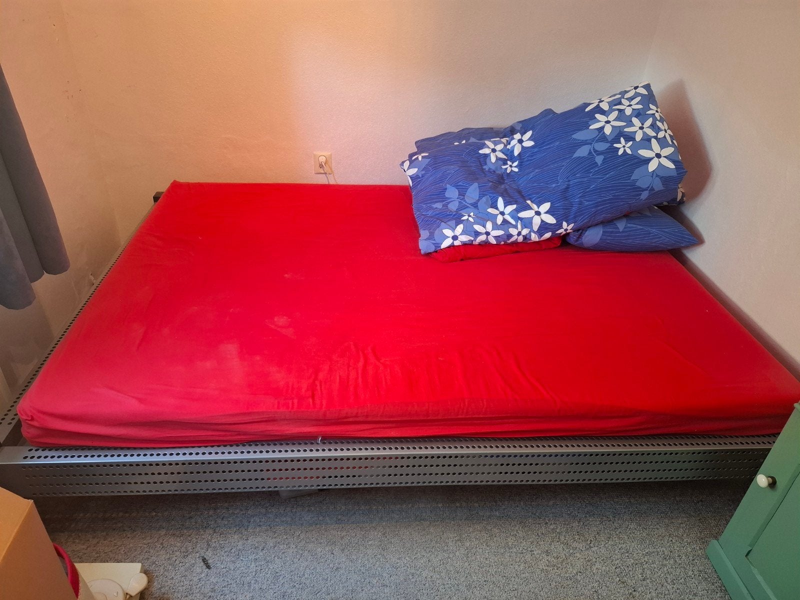 Bed 140x200 met lattenbodem en matras, Ophalen, Gebruikt, Tweepersoons, 140 cm