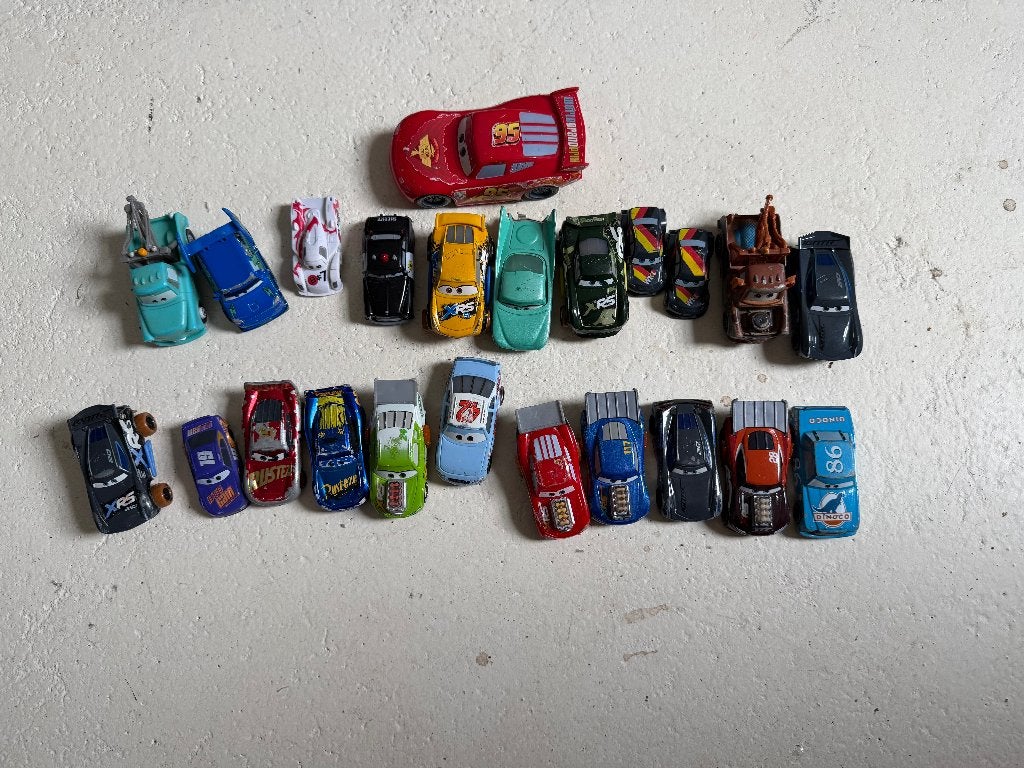 Verzameling Disney Pixar Cars auto’s – 24 stuks, Ophalen, Gebruikt