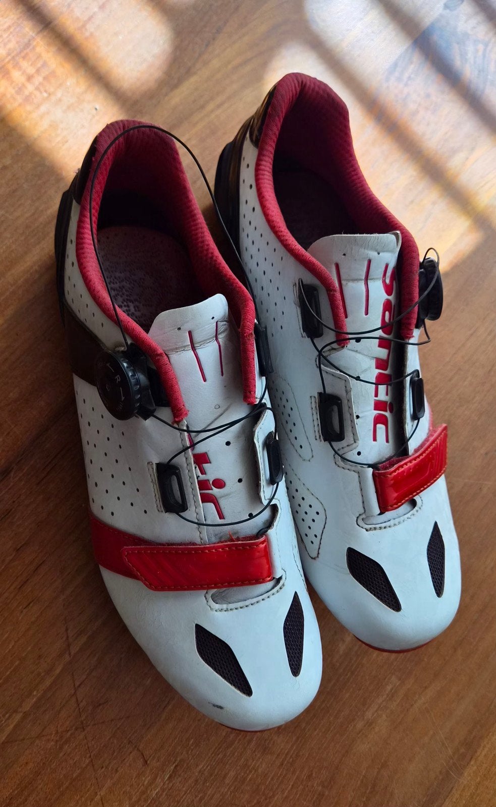Santic fietsschoenen - wit/rood - maat 43, Gebruikt, Verzenden, Dames, Santic