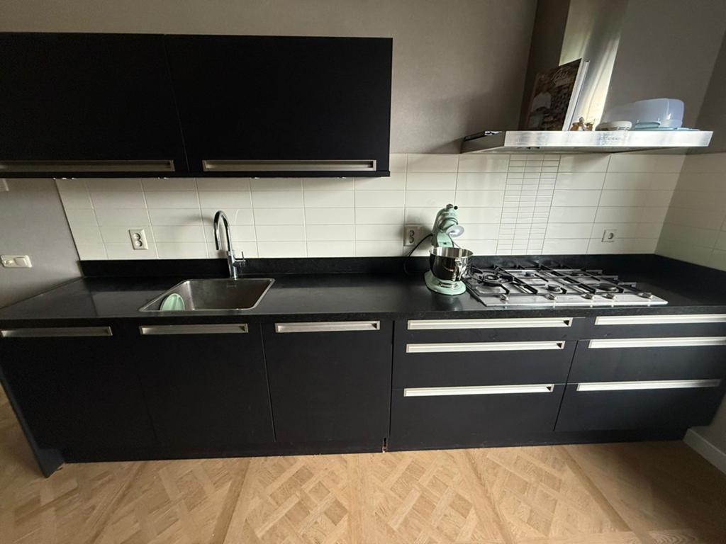 Gratis af te halen en zelf demonteren complete Grando keuken, Ophalen, Gebruikt, Zwart, Graniet of Steen
