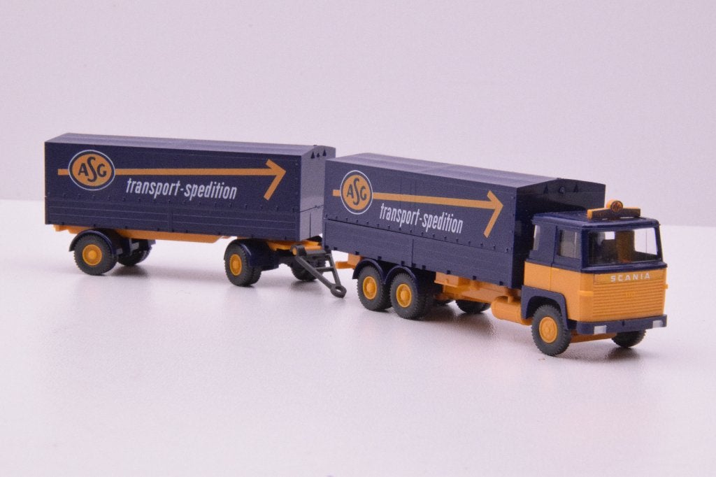 Scania 111  '' ASG spedition Sweden  ''  Wiking, Ophalen of Verzenden, Zo goed als nieuw, Bus of Vrachtwagen, Wiking