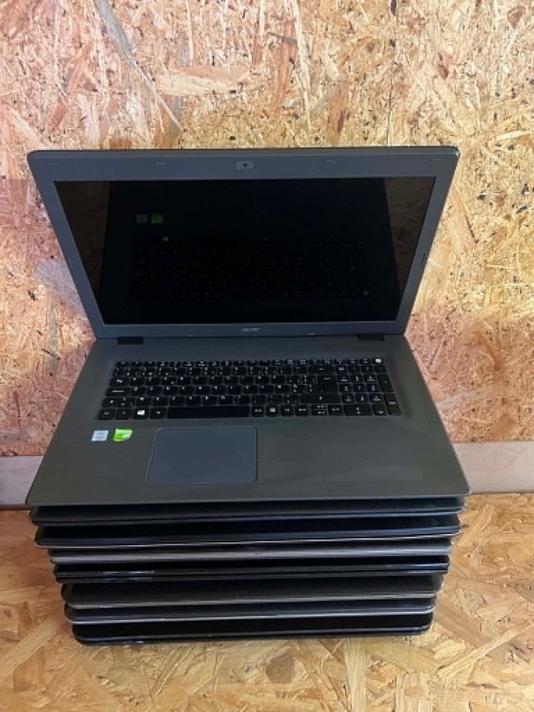 Partij van 8 stuks 17 inch laptops., Computers en Software, Windows Laptops, Gebruikt, 8 GB, Intel® Core™ i7 , Dell