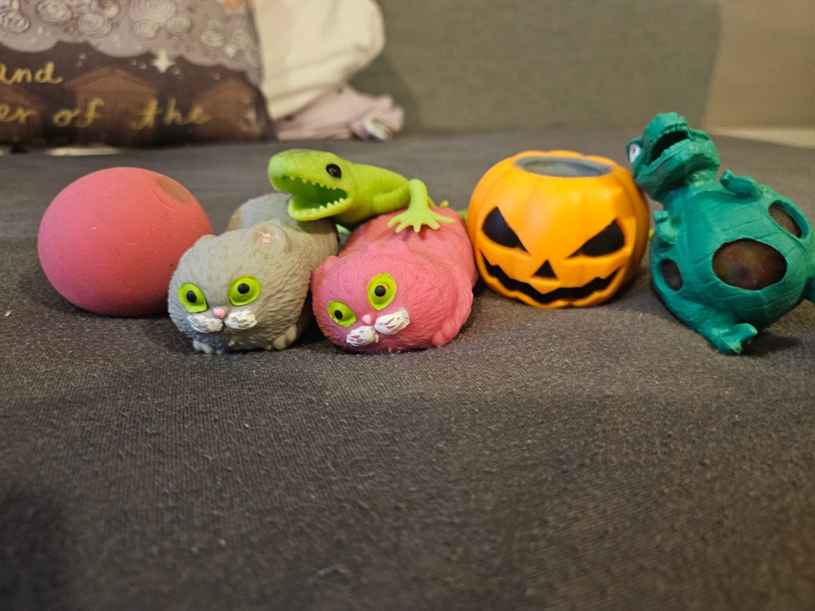 Squishys, Ophalen