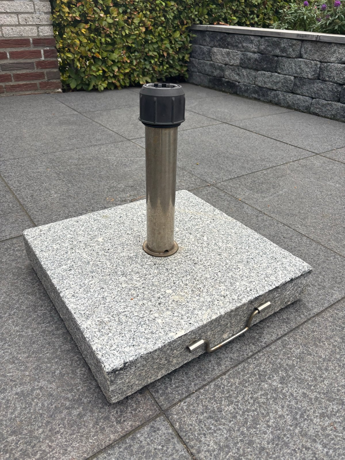 Parasolvoet van graniet - Gebruikt, Tuin en Terras, Ophalen, Gebruikt, Minder dan 1 meter, Parasolvoet