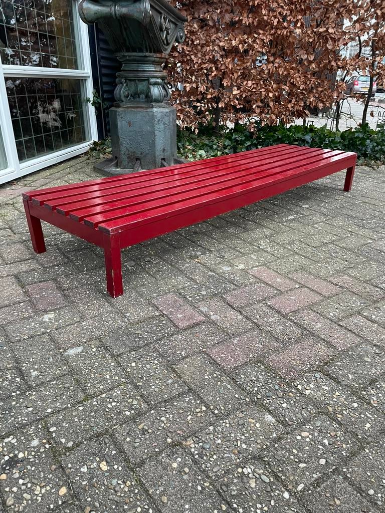 Lattenbank, jaren 70, Ophalen