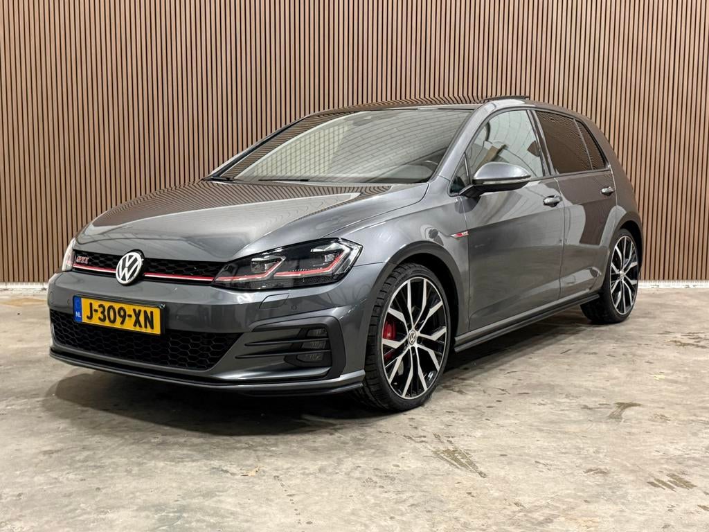 Volkswagen Golf GTI 245pk DSG / Pano / Leder / Keyless, Auto's, 1345 kg, 4 cilinders, 1984 cc, Bedrijf