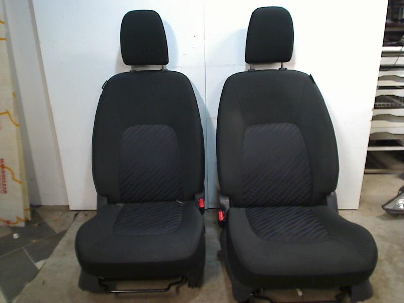 Stoelen + Achterbank Suzuki Celerio (LF) (2014-03/..), Gebruikt, Suzuki Deutschland GmbH, Kontakt@suzuki.de, Suzuki-Allee 7, Bensheim 64625, , Duitsland