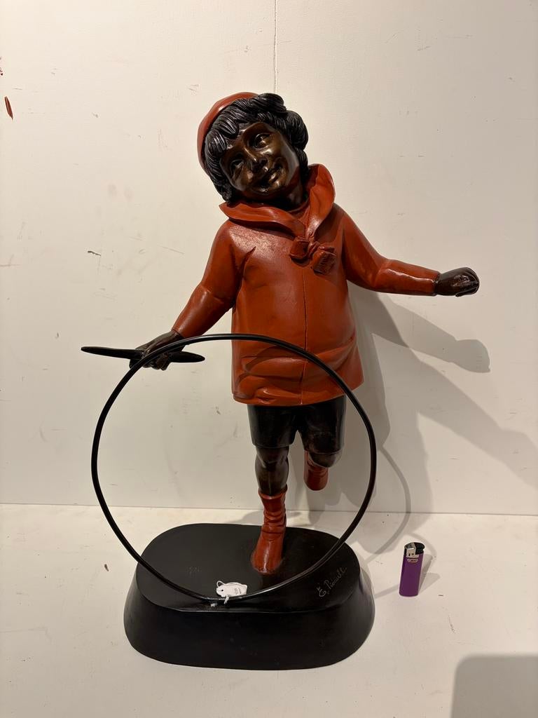 Bronzen beeld van kind met hoepel gesigneerd Pieault, Ophalen of Verzenden