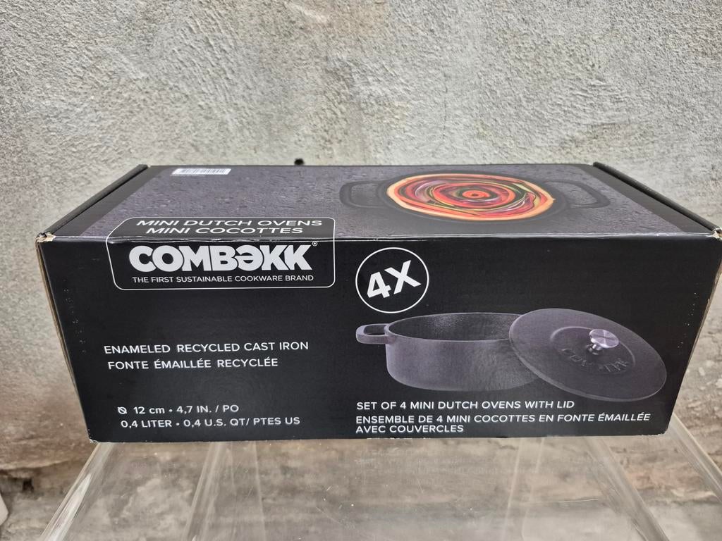 4 mini cocottes van combekk gietijzer, Huis en Inrichting, Keuken | Potten en Pannen, Gietijzer, Ophalen of Verzenden, Zo goed als nieuw