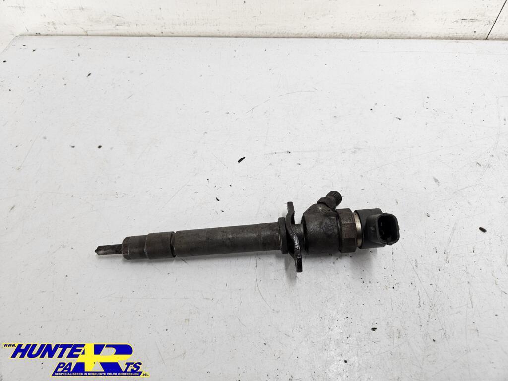 Verstuiver diesel Volvo V70/XC70/S60 II ('00-'08) 8658353, Gebruikt, Ophalen of Verzenden, Volvo, Volvo