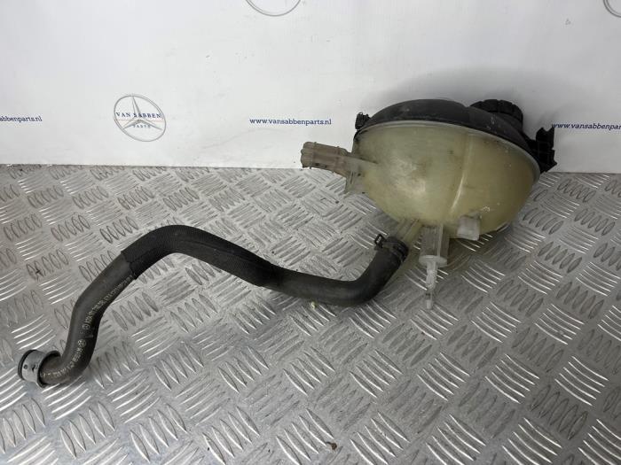 Expansievat van een Mercedes C-Klasse, Gebruikt, -, -, 3 maanden garantie