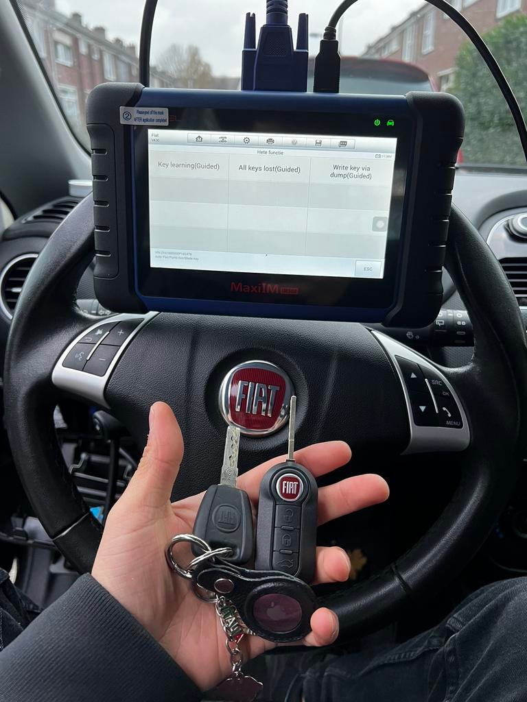 Sleutel inleren/bijmaken alle merken VW/MERCEDES (FBS 4)