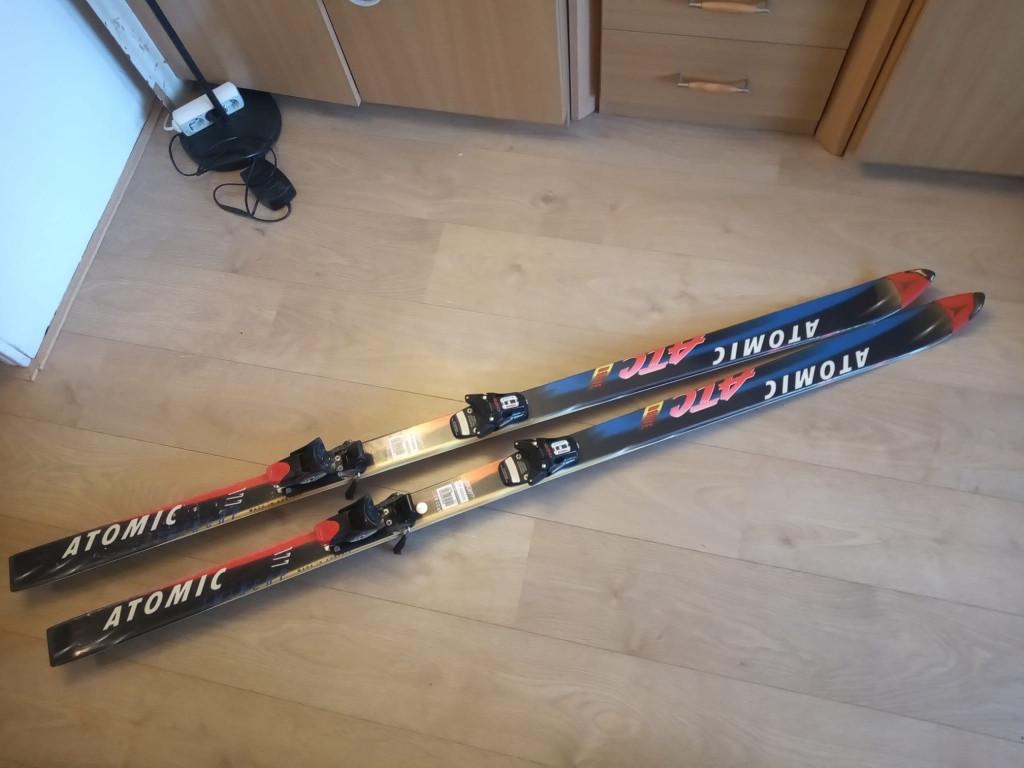 Ski's Atomic ATC 177 met skistokken en tas, 160 tot 180 cm, Gebruikt, Ophalen of Verzenden, Atomic