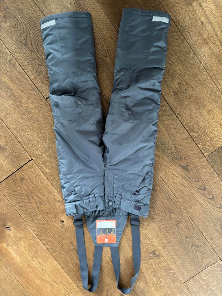 Skibroek 122/128, Kinderen en Baby's, Kinderkleding | Maat 122, Ophalen of Verzenden, Zo goed als nieuw, Jongen of Meisje, Broek