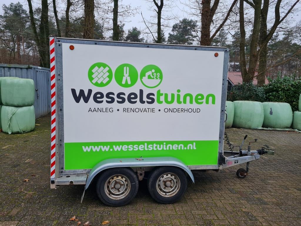 Gesloten aanhanger TE HUUR, Ophalen of Verzenden, Zo goed als nieuw