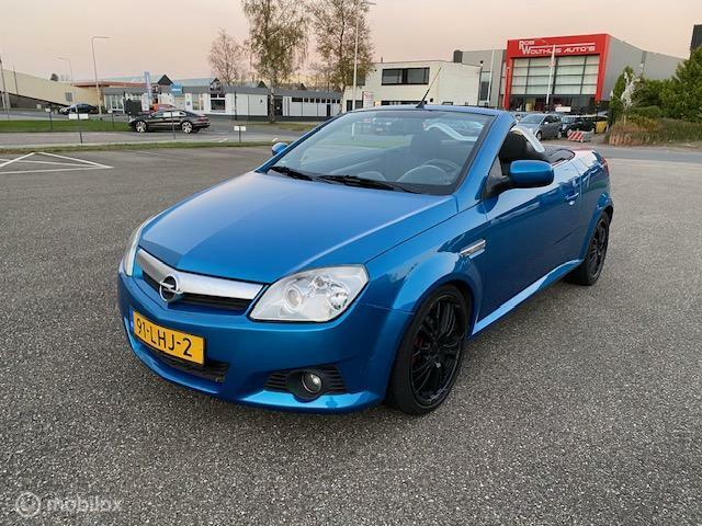 Opel Tigra TwinTop 1.4-16V Enjoy, Auto's, Voorwielaandrijving, Stof, Gebruikt, 4 cilinders