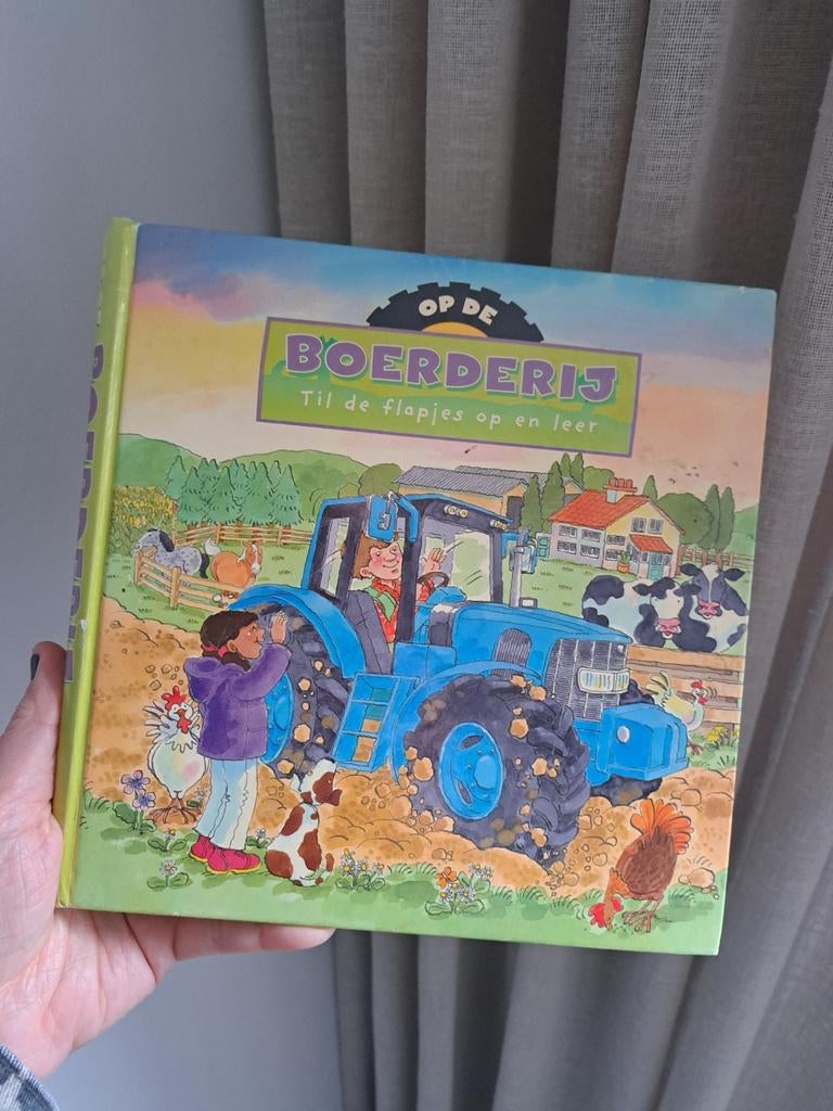 Boerderij flapjes boek, Ophalen of Verzenden, Zo goed als nieuw, Uitklap-, Voel- of Ontdekboek, 1 tot 2 jaar