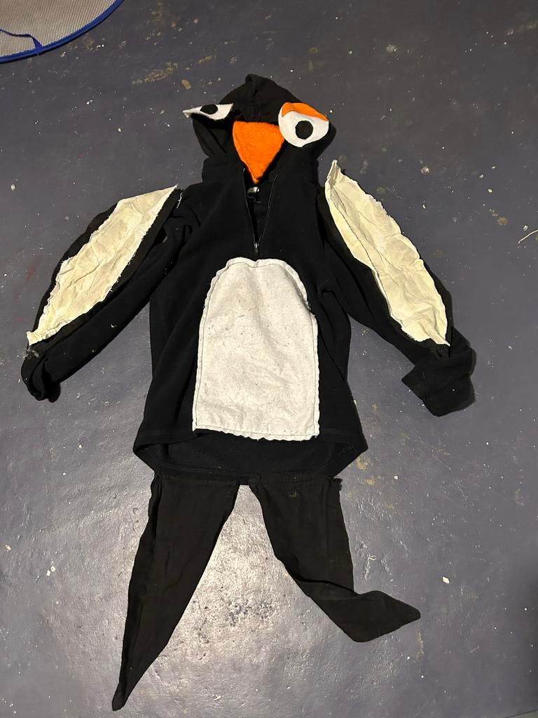 Pinguïn pak kind 134/140, Ophalen of Verzenden, Zo goed als nieuw, 134 t/m 140, Jongen of Meisje