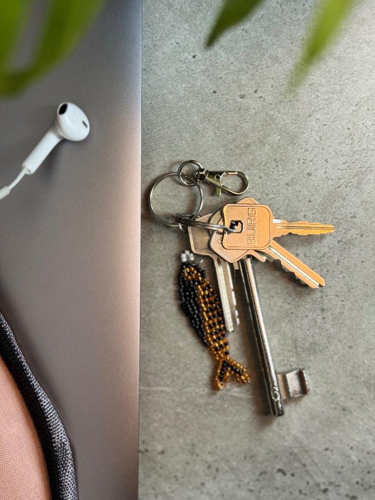Beaded Fish Keychain – Handmade Cute Accessory, Verzamelen, Verzenden, Nieuw, Knuffel of Figuurtje