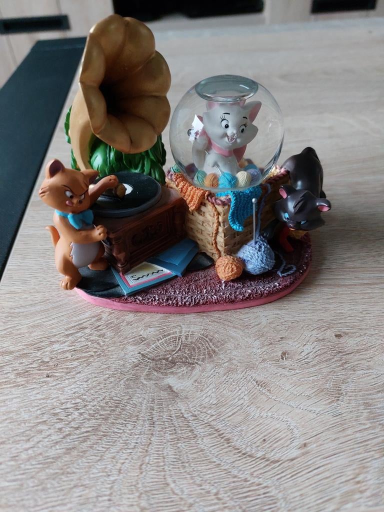 Disney Aristokatten Snowglobe, Verzamelen, Disney, Ophalen, Overige figuren, Zo goed als nieuw, Beeldje of Figuurtje