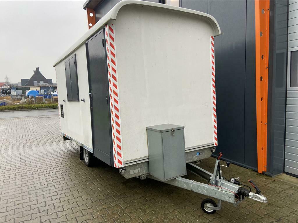 Snelverkeer schaftwagen te huur. Voorzien van materiaal hok, Ophalen of Verzenden