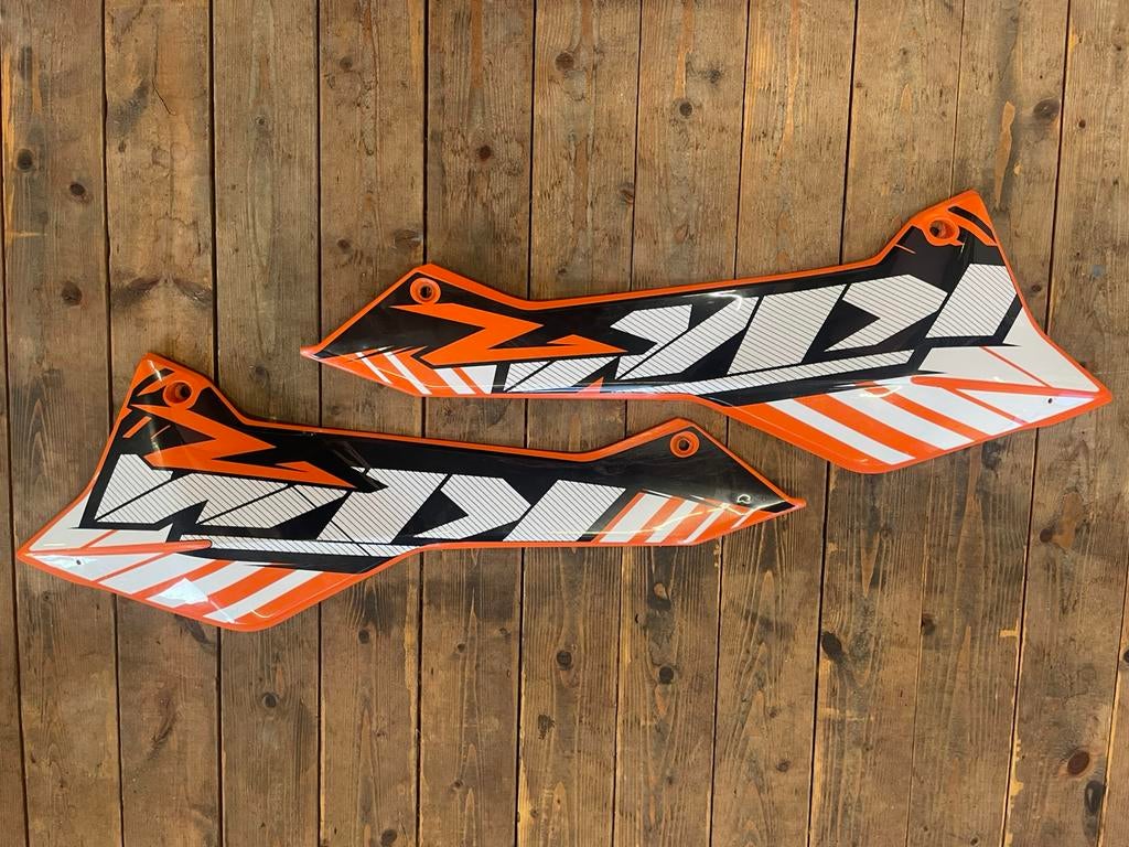 Originele zijkappen KTM 690 Adventure, Ophalen of Verzenden, Gebruikt
