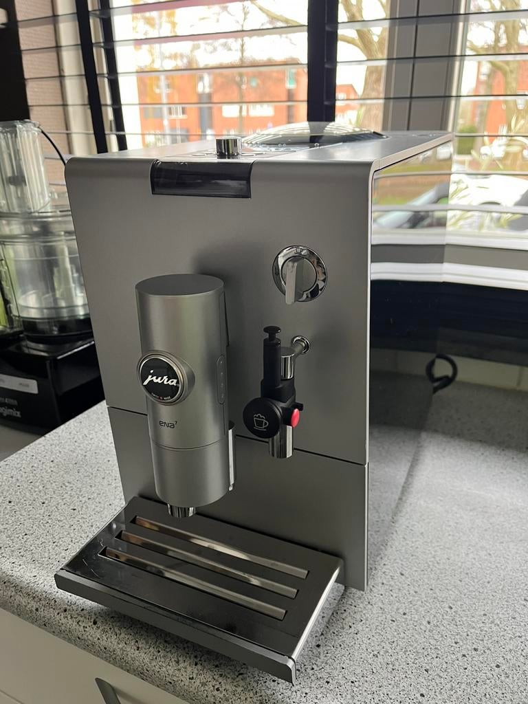 Jura Ena7 koffiemachine, Gebruikt, Koffiemachine, Afneembaar waterreservoir, Koffiebonen