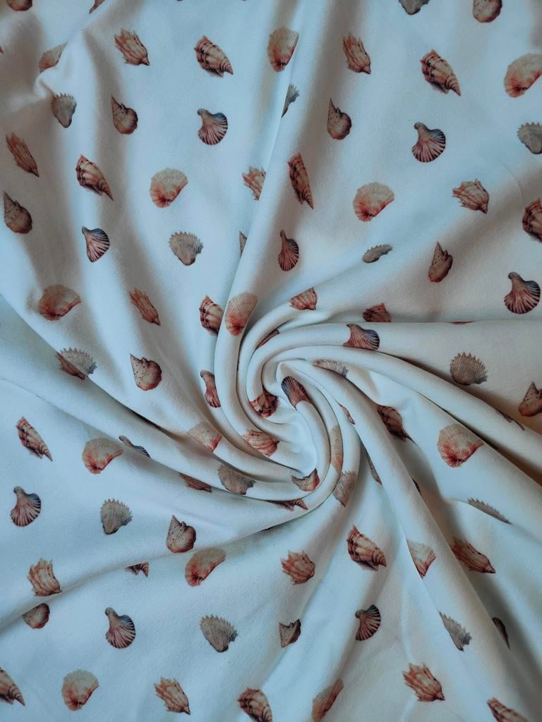 Zachte Katoen stof tricot jersey kleine schelpjes, 120 cm of meer, Nieuw, Ophalen of Verzenden, Katoen