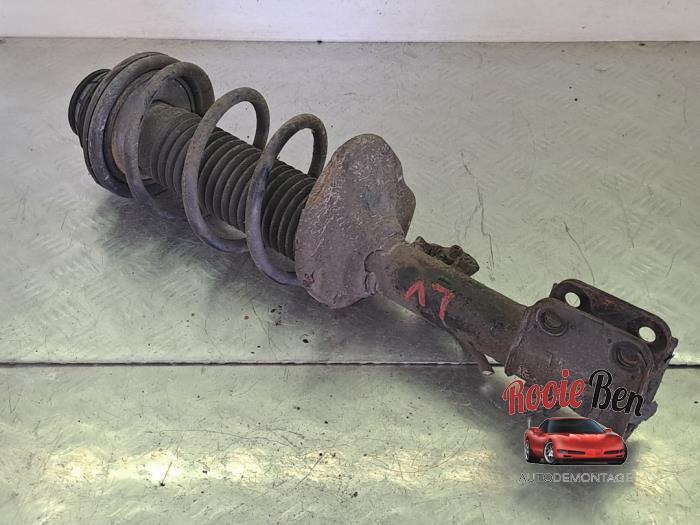 Schokdemperpoot links-voor van een Suzuki Alto, Gebruikt, -, -, Ophalen of Verzenden