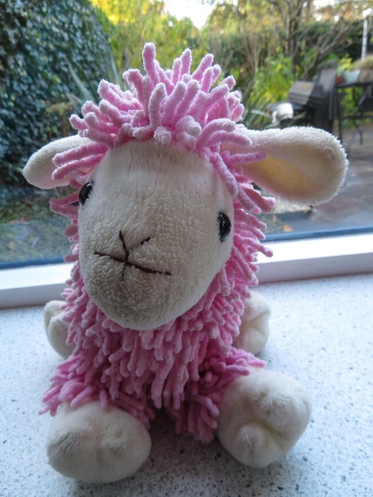 Roze schaap met dreadlocks merk De Waal Texel Den Burg, Kinderen en Baby's, Speelgoed | Knuffels en Pluche, Ophalen of Verzenden