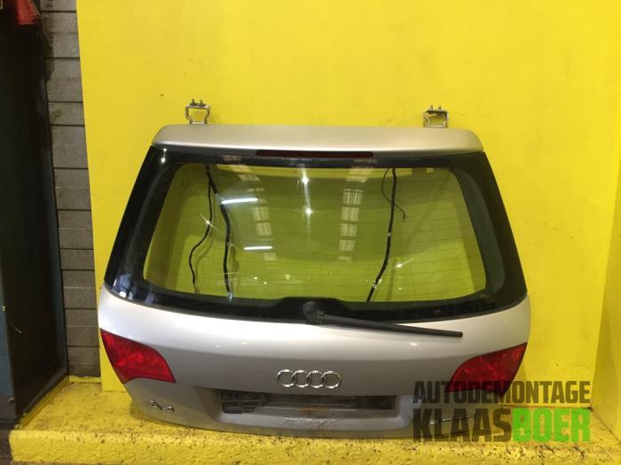 Achterklep van een Audi A4 (LY7W), Gebruikt, Achterklep, 12 maanden garantie, Audi