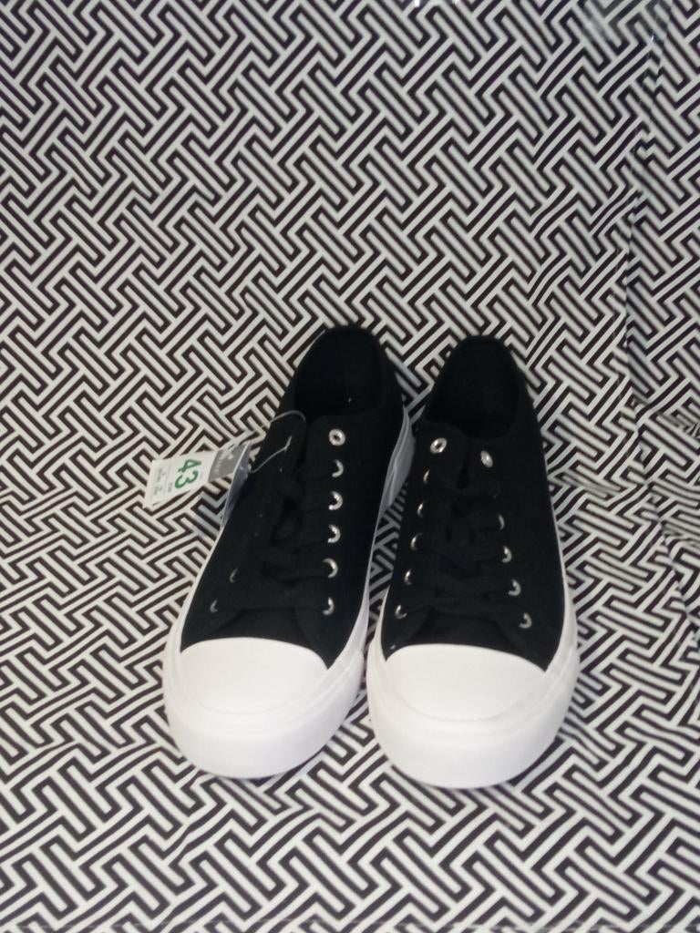 Primark canvas sneakers 43 nieuw zwart wit., Kleding | Heren, Schoenen, Zwart, Nieuw, Ophalen of Verzenden, Sneakers of Gympen