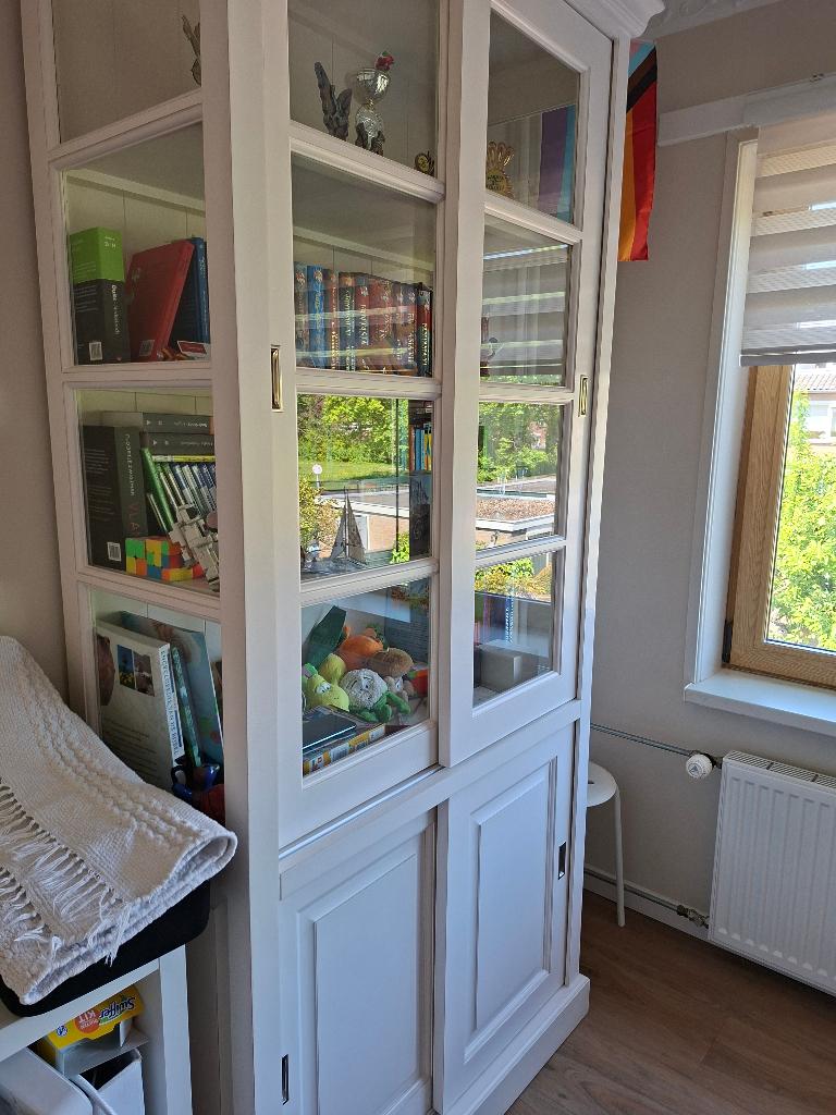 Mooie witte kast, Ophalen, 50 tot 100 cm, 25 tot 50 cm, Met deur(en)