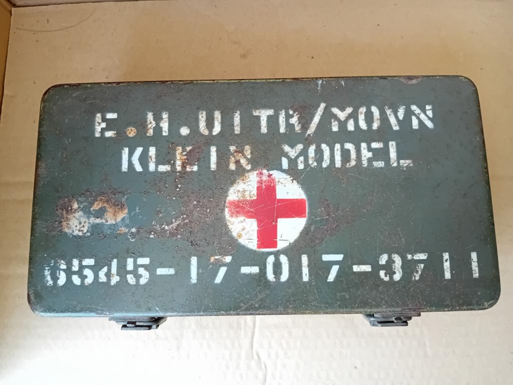 Verbanddoos  compleet gevuld, Verzenden, Landmacht, Nederland