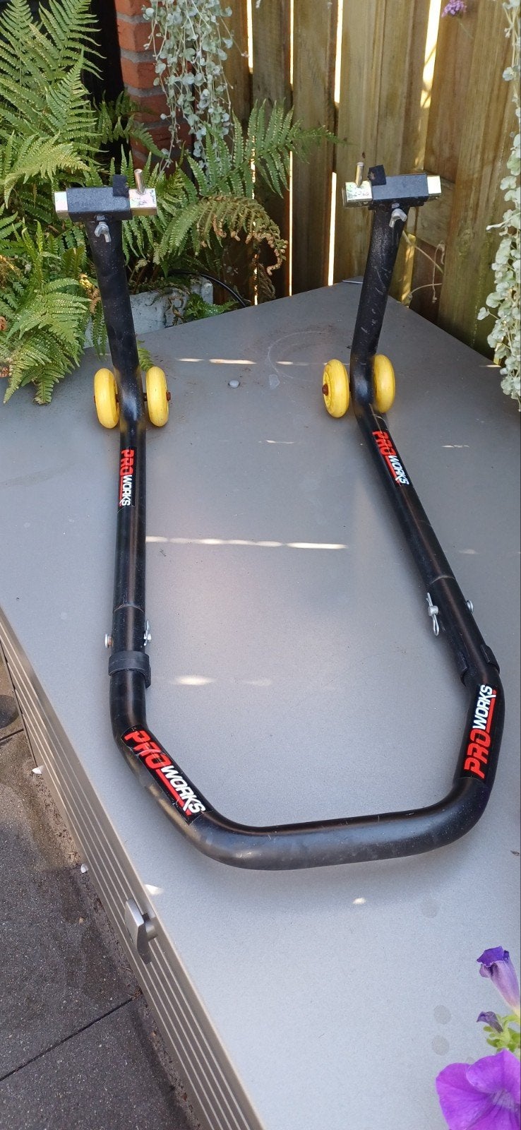 Motorfiets paddockstand Pro Works, Ophalen of Verzenden, Gebruikt