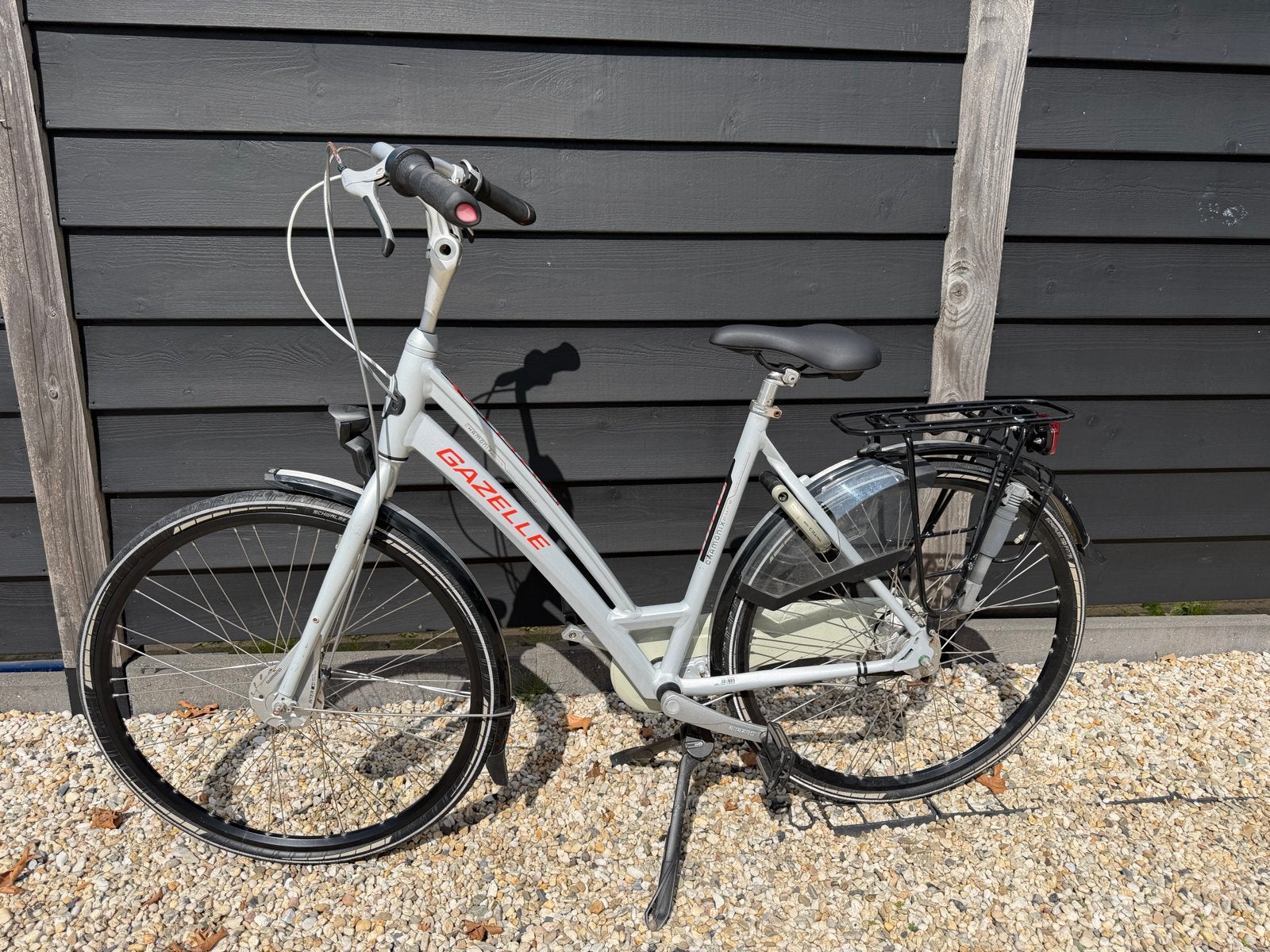 Gazelle Chamonix Pure Damesfiets - Comfortabel en Stijlvol, Ophalen, Velgrem, Versnellingen, Zo goed als nieuw