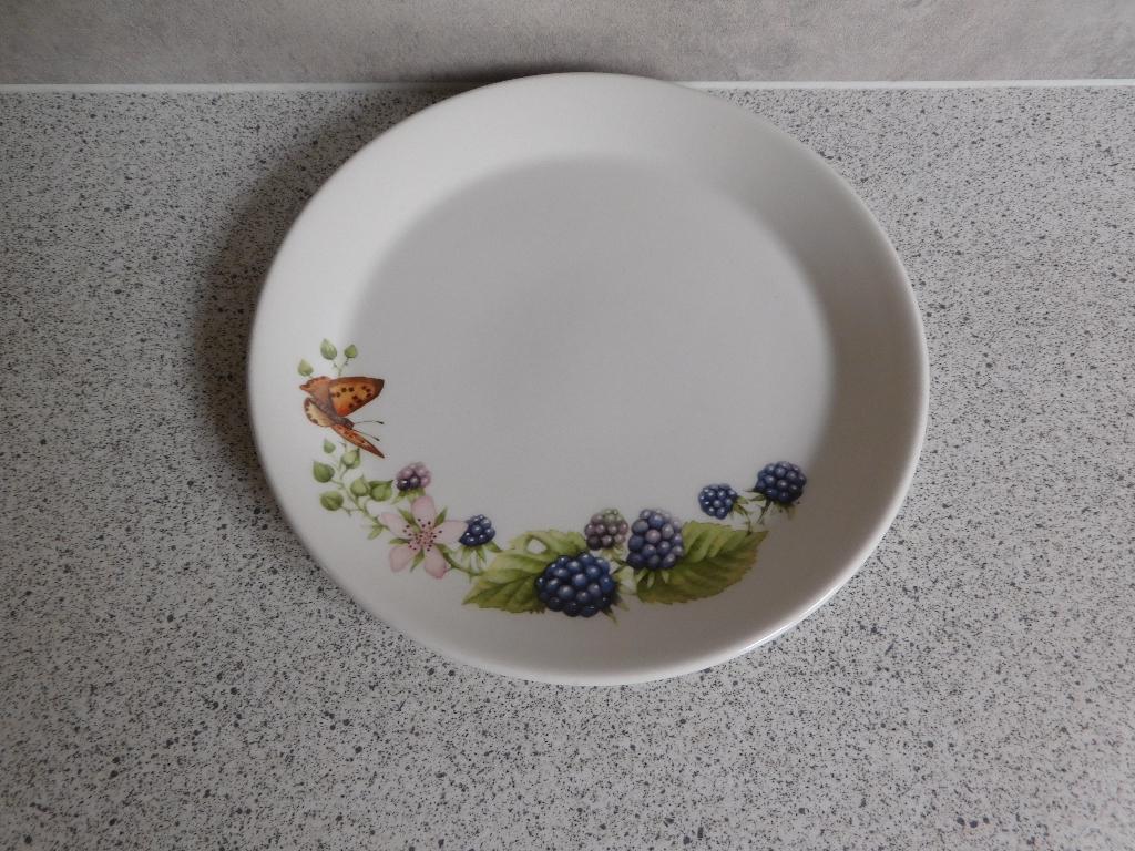 Bord 16,5 cm. Braam Bosvruchten Wedgwood Marjolein Bastin, Huis en Inrichting, Keuken | Servies, Ophalen of Verzenden, Zo goed als nieuw