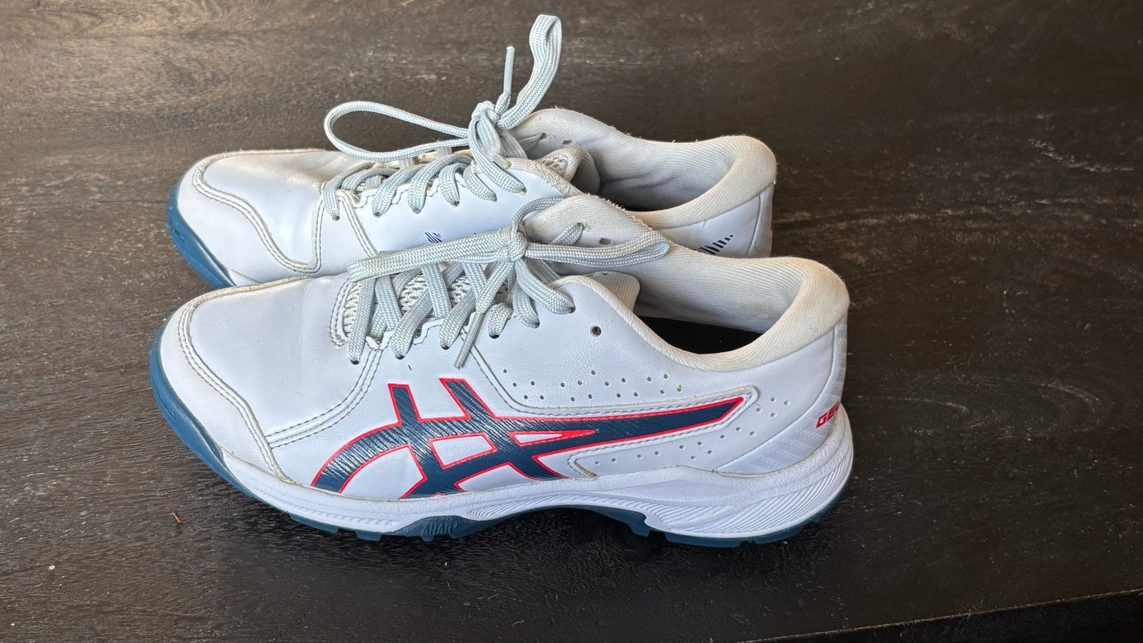 ASICS Hockeyschoenen - Maat 36, Ophalen of Verzenden, Gebruikt, Schoenen