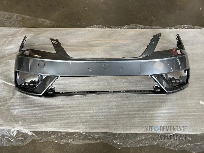 Voorbumper van een Seat Leon (LX7R), Auto-onderdelen, -, -, Nieuw, Ophalen of Verzenden