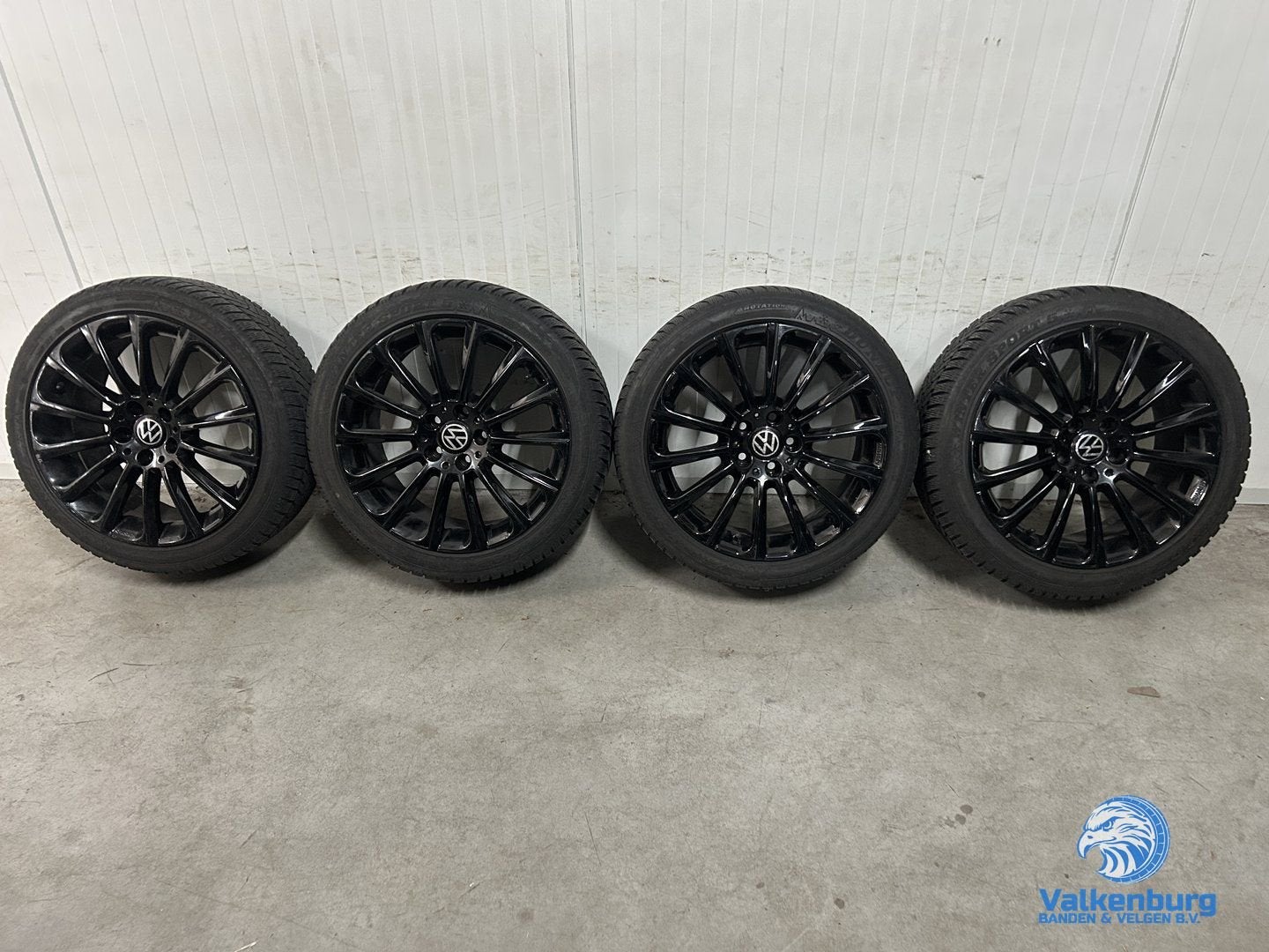 6-7mm! VW Caddy Passat 18 inch zwarte velgen 5x112 winterban, Auto-onderdelen, 18 inch, -, -, Banden en Velgen