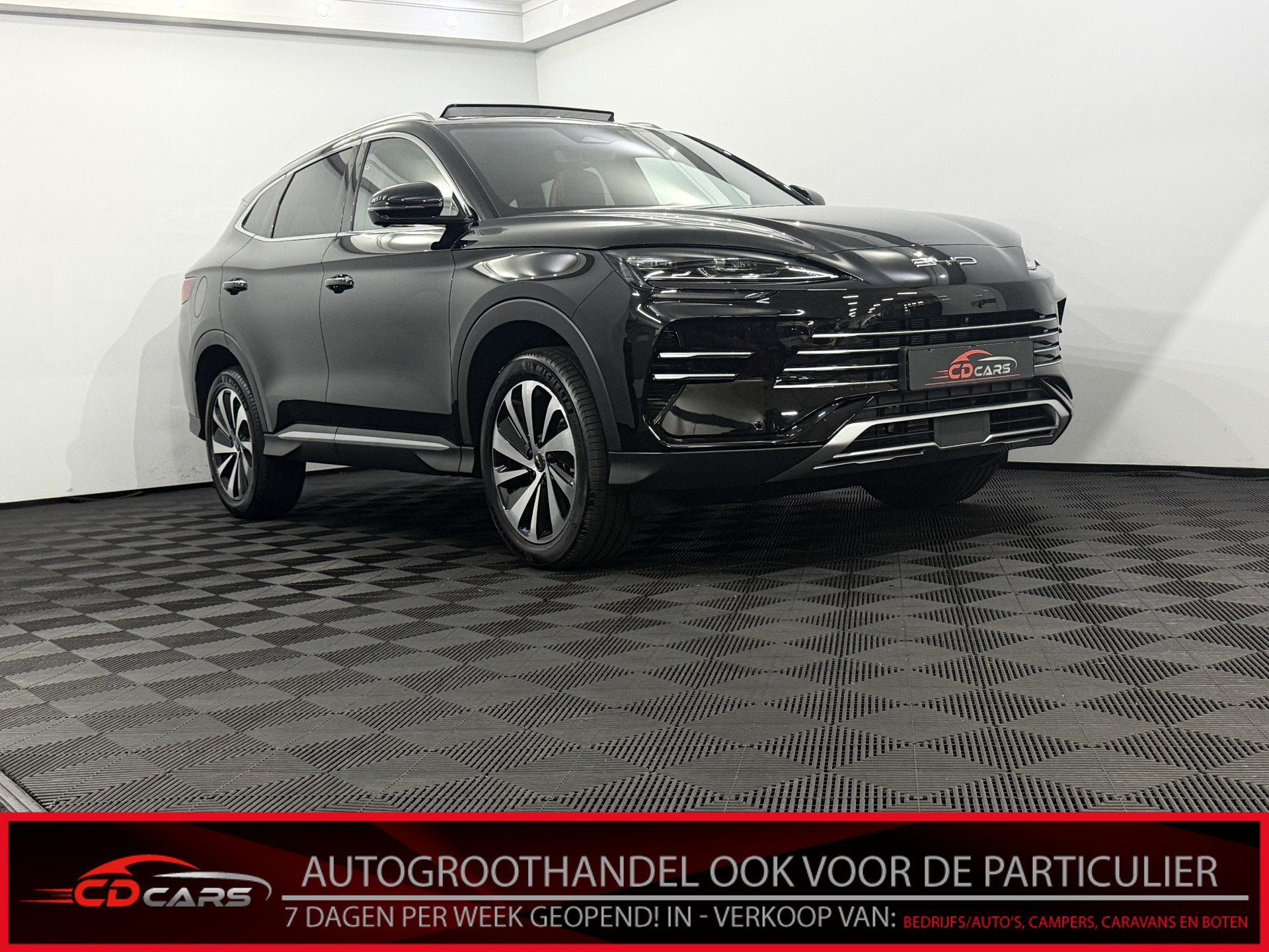 BYD SEAL U 1.5 DM-i FWD Comfort 360 Camera, Pano, Leder, Nav, Auto's, Seal U, Gebruikt, Zwart, Leder