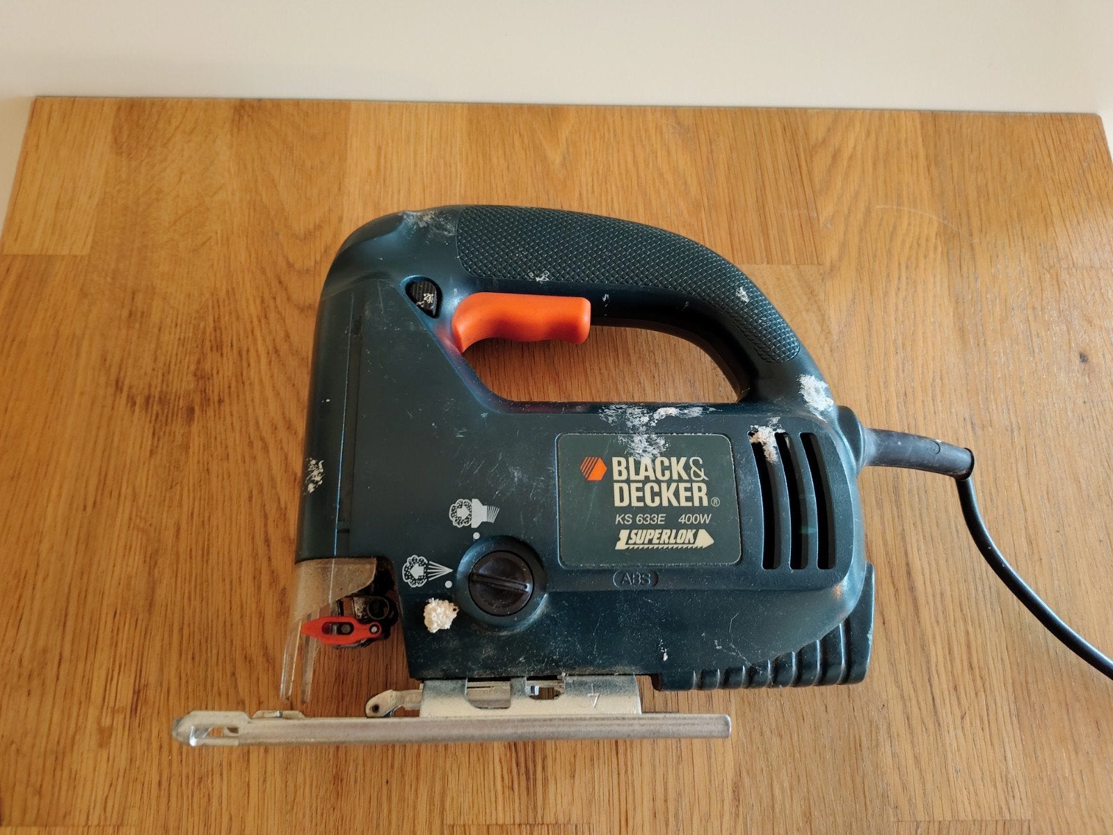 Black & Decker KS 633E Decoupeerzaag 400W, Minder dan 30 mm, Gebruikt, Decoupeerzaag, Ophalen of Verzenden