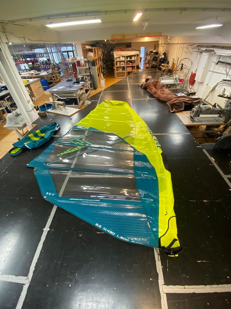 Windsurfzeil Simmerstyle 8.6, Watersport en Boten, Windsurfen, Ophalen, Zo goed als nieuw, Mast