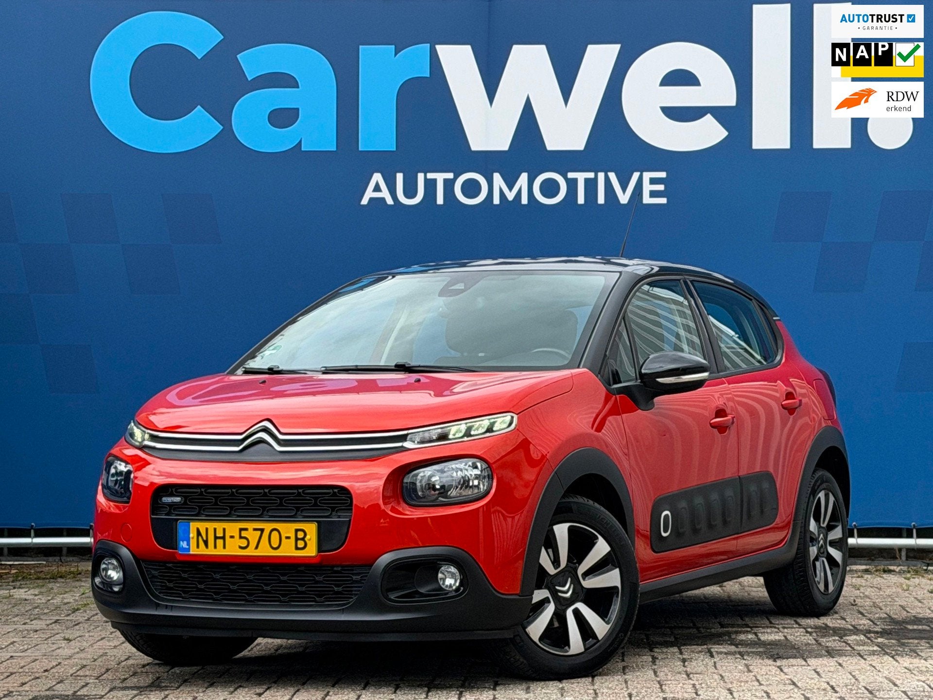 Citroen C3 1.2 PureTech Shine|2e Eigenaar|Navi|Camera|Carpla, Auto's, Citroën, 82 pk, 450 kg, Origineel Nederlands, Bedrijf