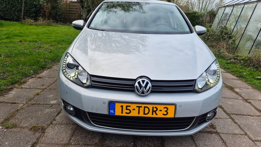 Volkswagen Golf 1.2 TSI Highline BlueMotion CRUISE AIRCO NAV, Voorwielaandrijving, Euro 5, Gebruikt, 4 cilinders