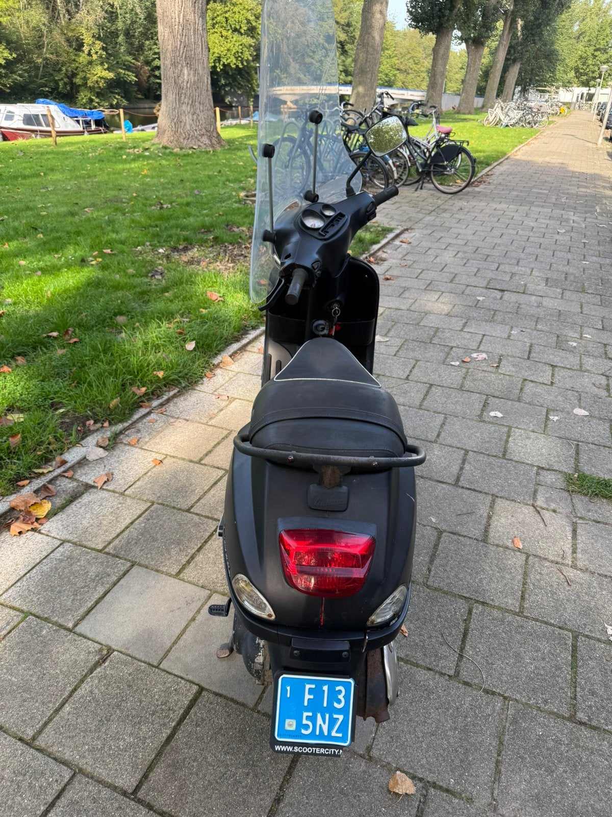 Foto 4 van Vespa S Matzwart Bouwjaar 2013