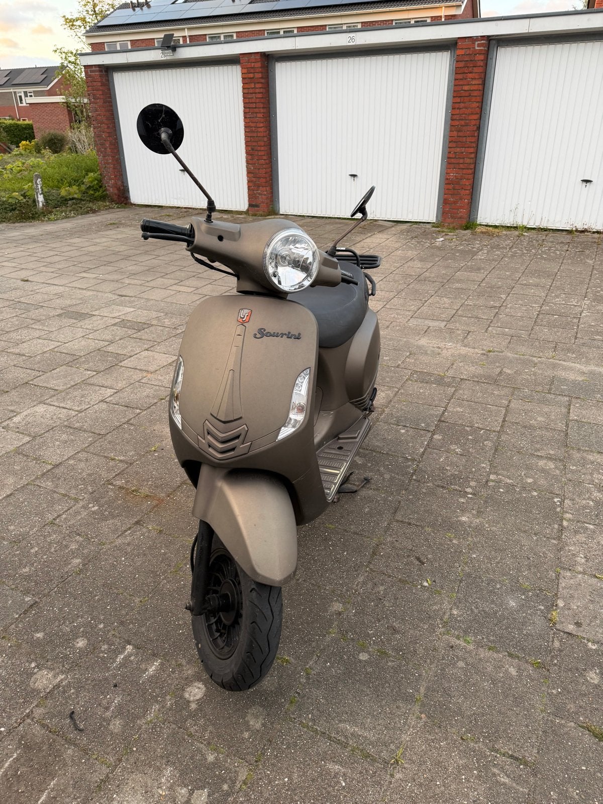 Sourini Scooter LEES BESCHRIJVING, Ophalen, Gebruikt, Benzine, Overige merken