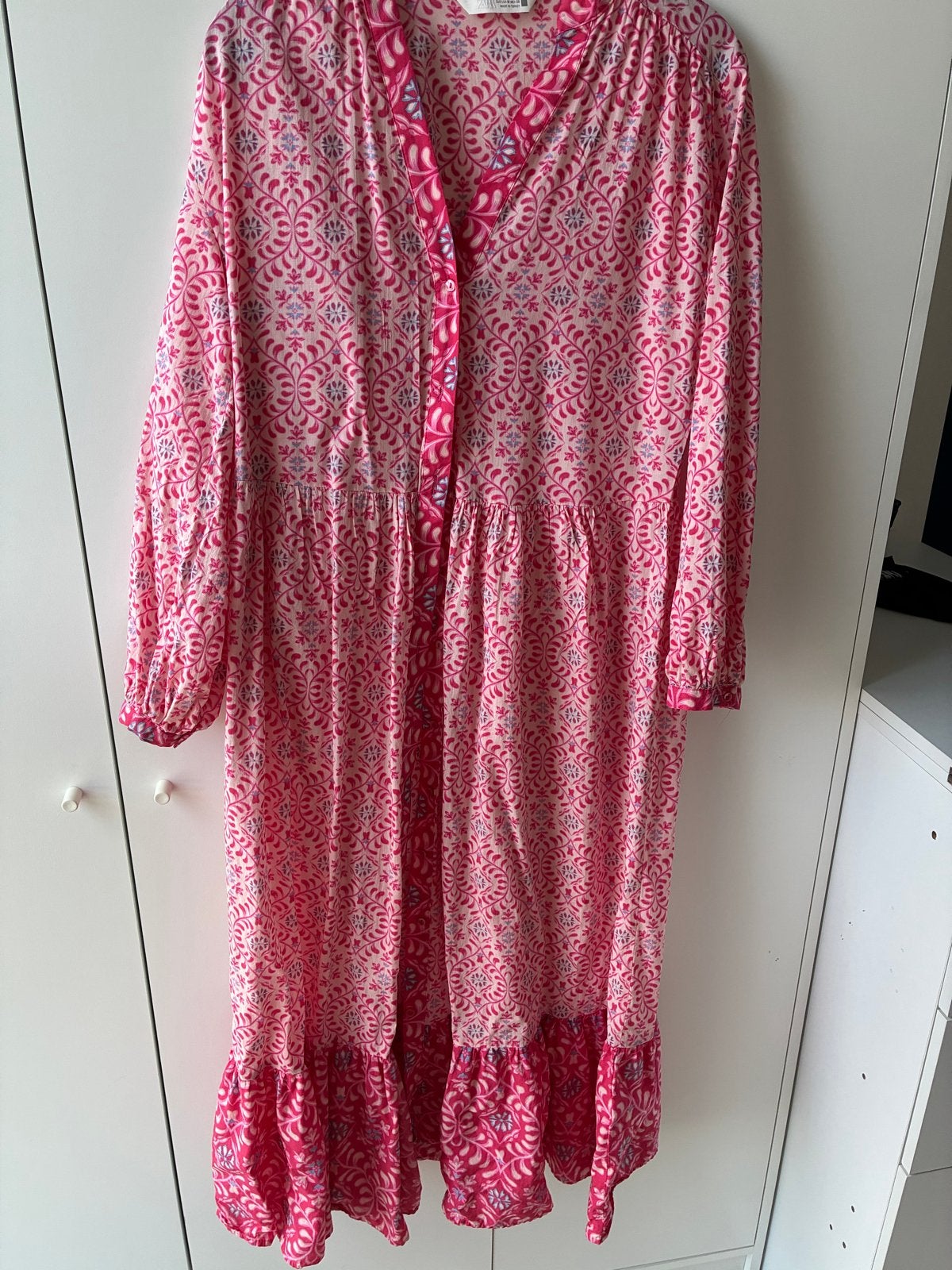 Zara roze jurk met print - Maat M, Maat 38/40 (M), Verzenden, Zo goed als nieuw, Roze
