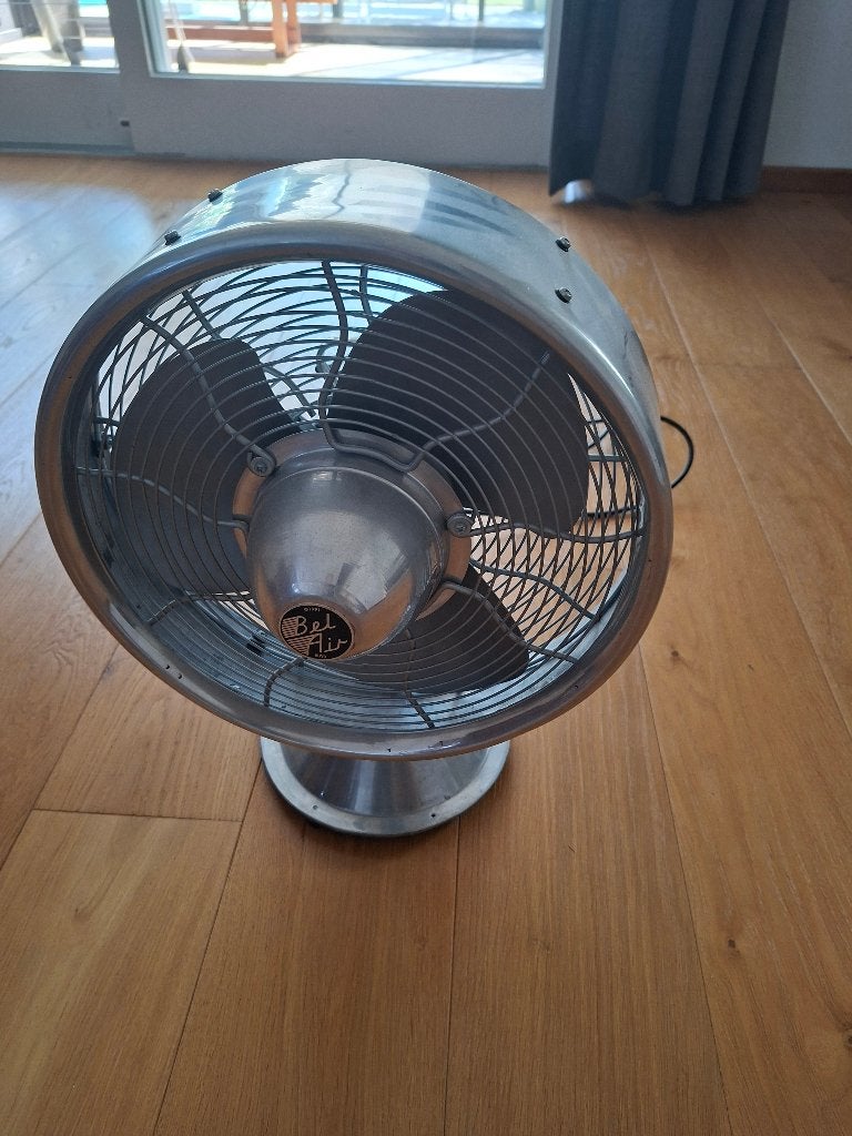 Design ventilator, Witgoed en Apparatuur, Ventilatoren, Ophalen, Zo goed als nieuw, Tafelventilator